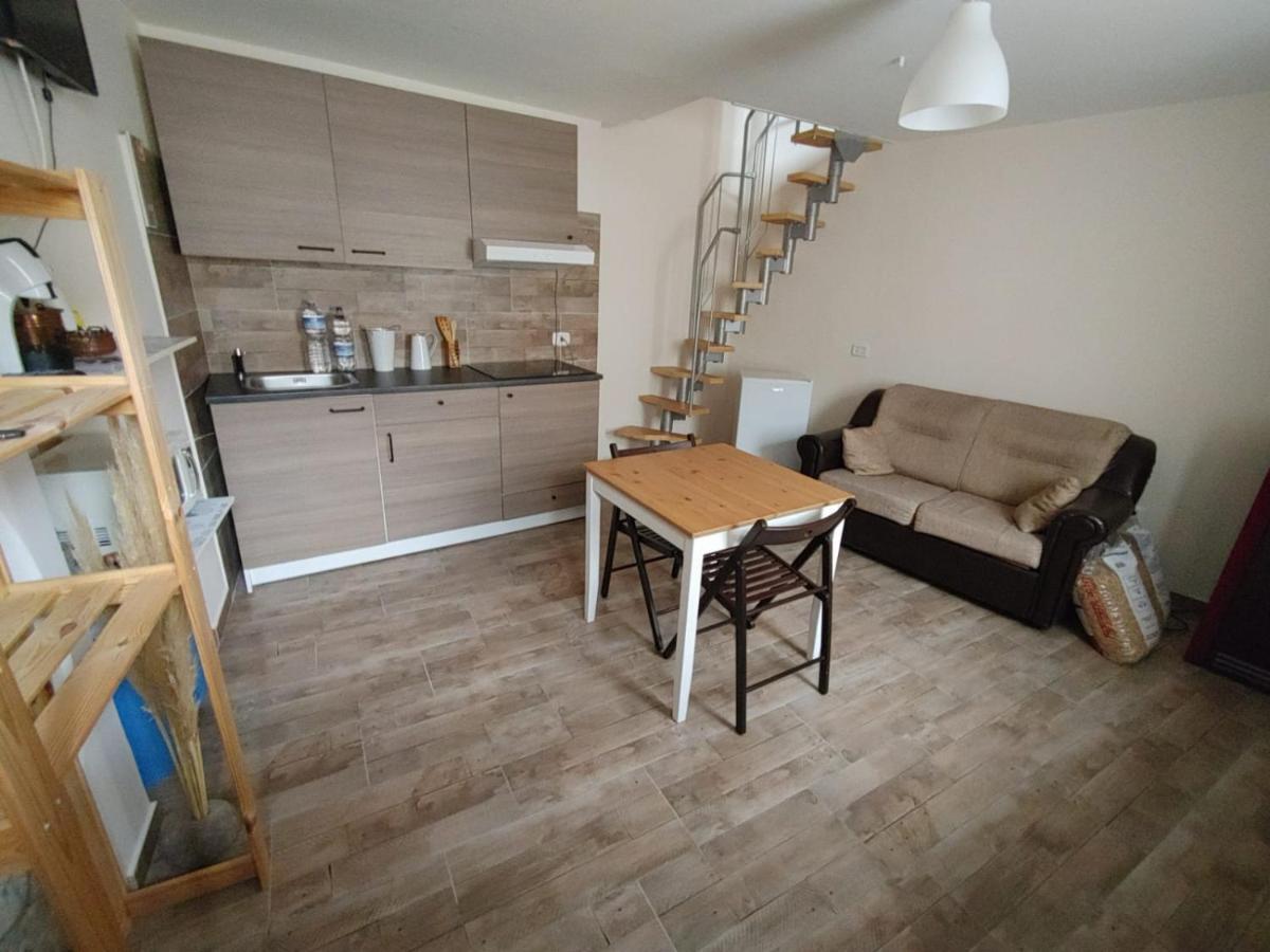 Borgo Sciugolo Bed & Breakfast Baselice Ngoại thất bức ảnh