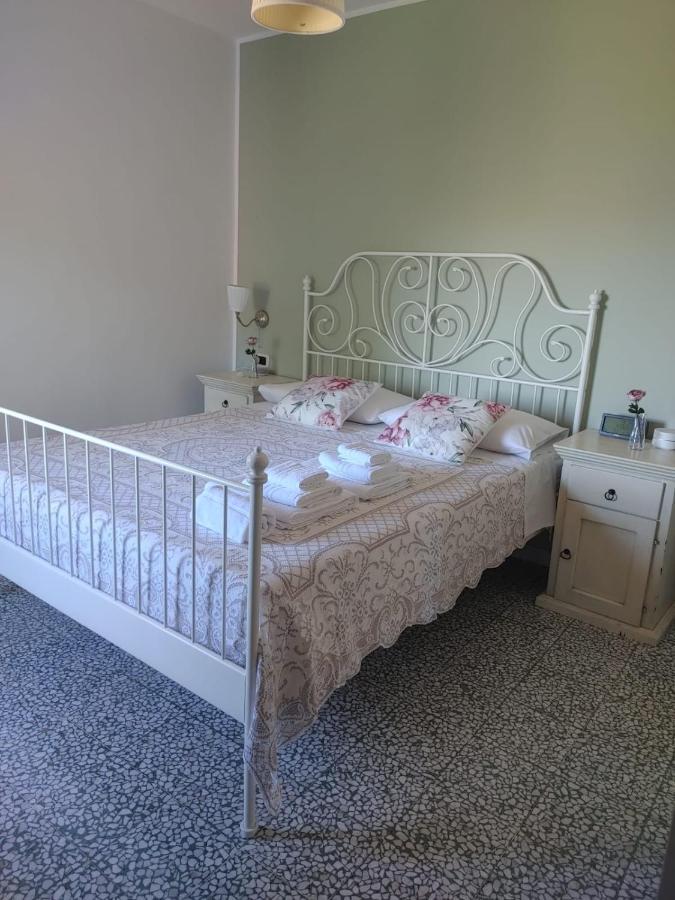 Borgo Sciugolo Bed & Breakfast Baselice Ngoại thất bức ảnh